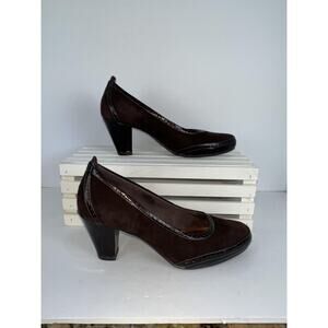Clarks Artisan Shoes Womens Size 9M Leather Suede Block Heel Comfort Dress